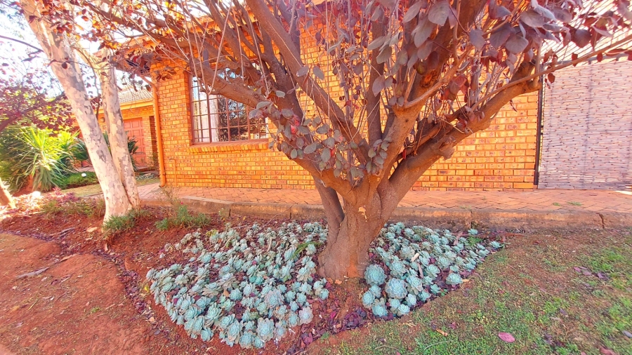 2 Bedroom Property for Sale in Melodie North West
